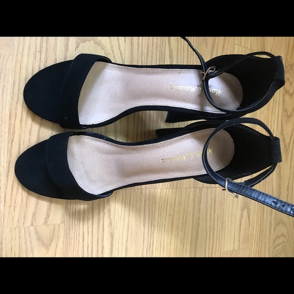 Mark and maddux black simple block heel - Picture 2 of 3